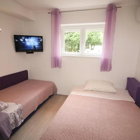 Apartment Ana
