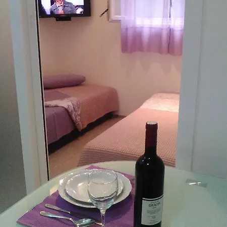 Ana Apartamento